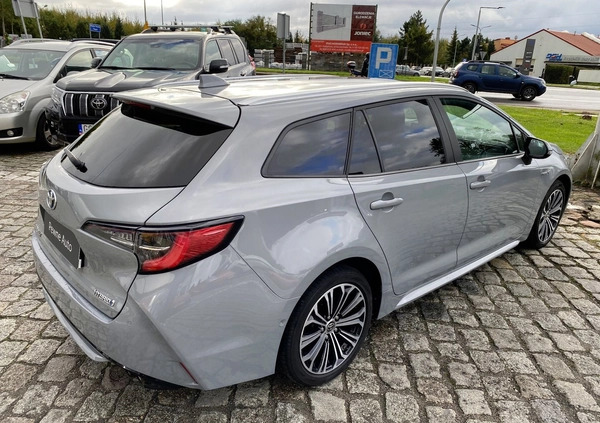 Toyota Corolla cena 93900 przebieg: 153063, rok produkcji 2020 z Kwidzyn małe 232